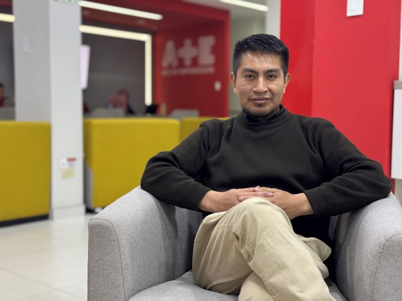 Hito 33